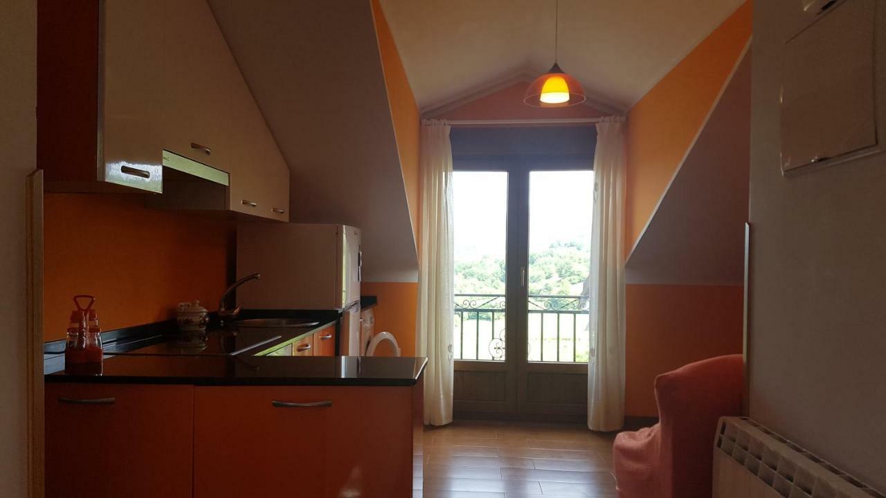 Apartamentos La Guertina Cangas de Onís Exterior foto
